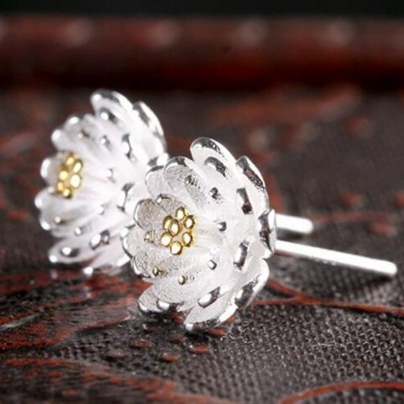 NEW 925 Sterling Silver Lotus Flower Stud Earrings - Picture 8 of 8